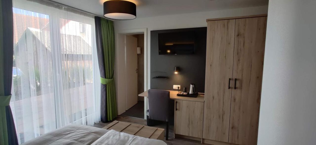 Ec Hotel Elchingen Bagian luar foto