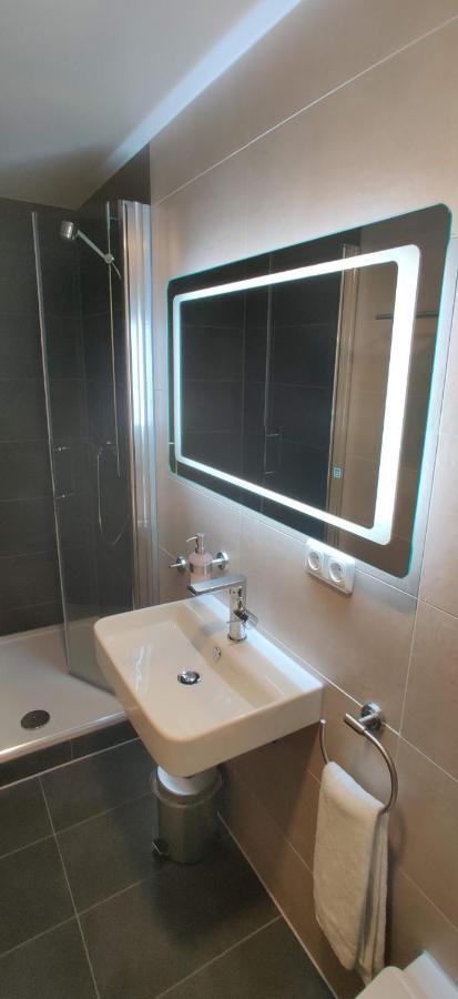 Ec Hotel Elchingen Bagian luar foto